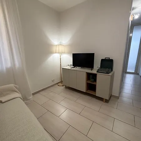 Comfy Center Apartment *