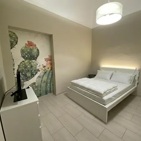 Comfy Center Apartment