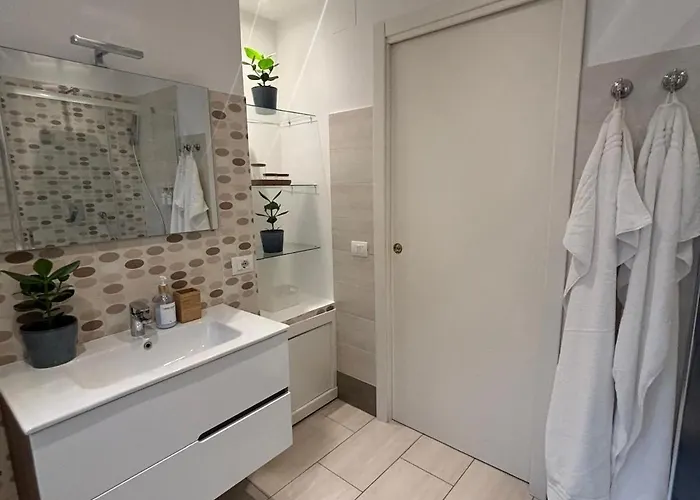 Apartment Comfy Center