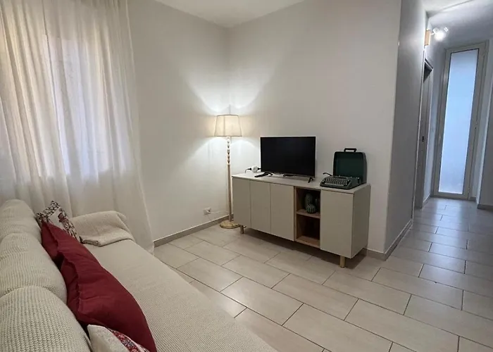 Comfy Center Apartment *