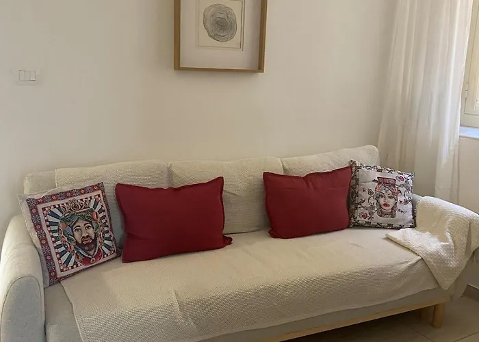 Comfy Center * Catania